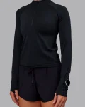 aeroflx-long-sleeve-half-zip-meolkIAP-0.webp