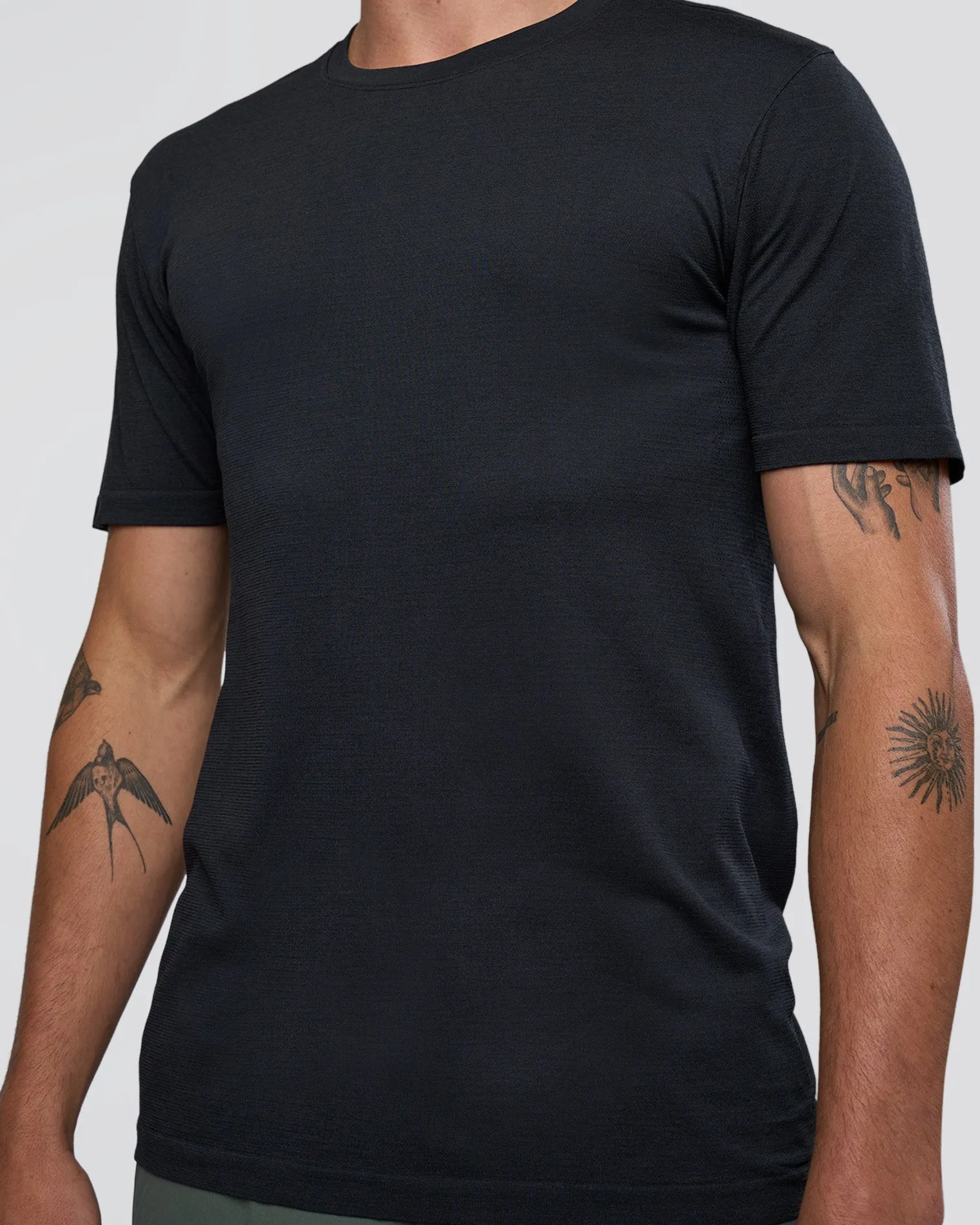 aeroflx-seamless-set-in-tee-WSnYrqiY-4.webp Fashion LSKD AeroFLX+ Seamless Set In Tee Black Marl