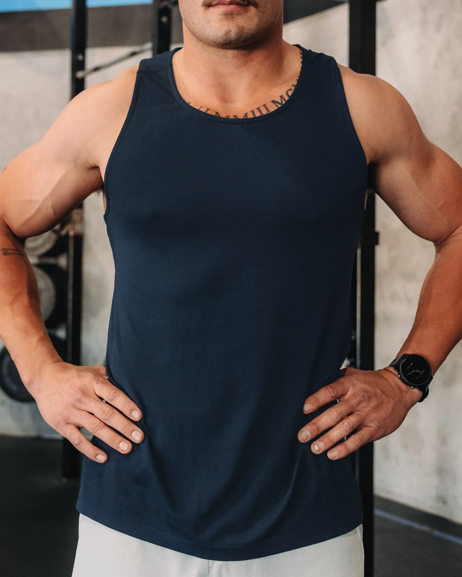 aeroflx-seamless-tank-bJDPvsEq-6.webp Sale LSKD AeroFLX+ Seamless Tank Navy/Navy