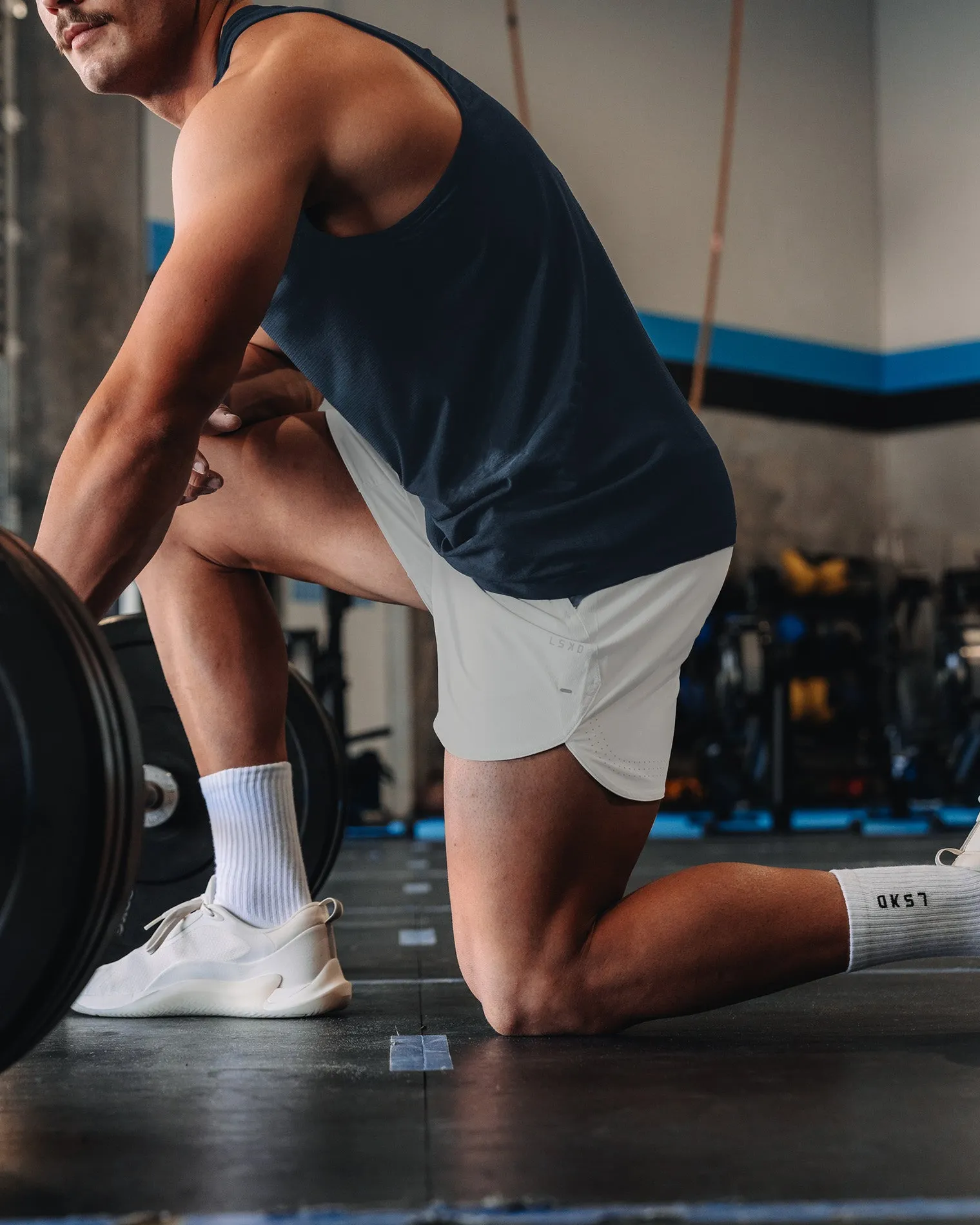 aeroflx-seamless-tank-bJDPvsEq-9.webp Sale LSKD AeroFLX+ Seamless Tank Navy/Navy