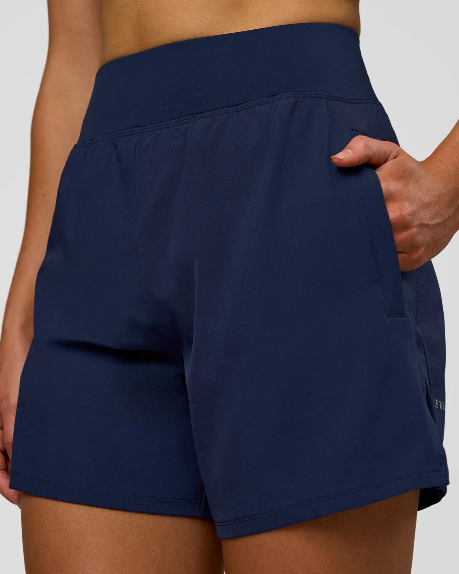 challenger-5quot-lined-perform-BtwctjyZ-5.webp Hot LSKD Challenger 5" Lined Performance Shorts Future Navy
