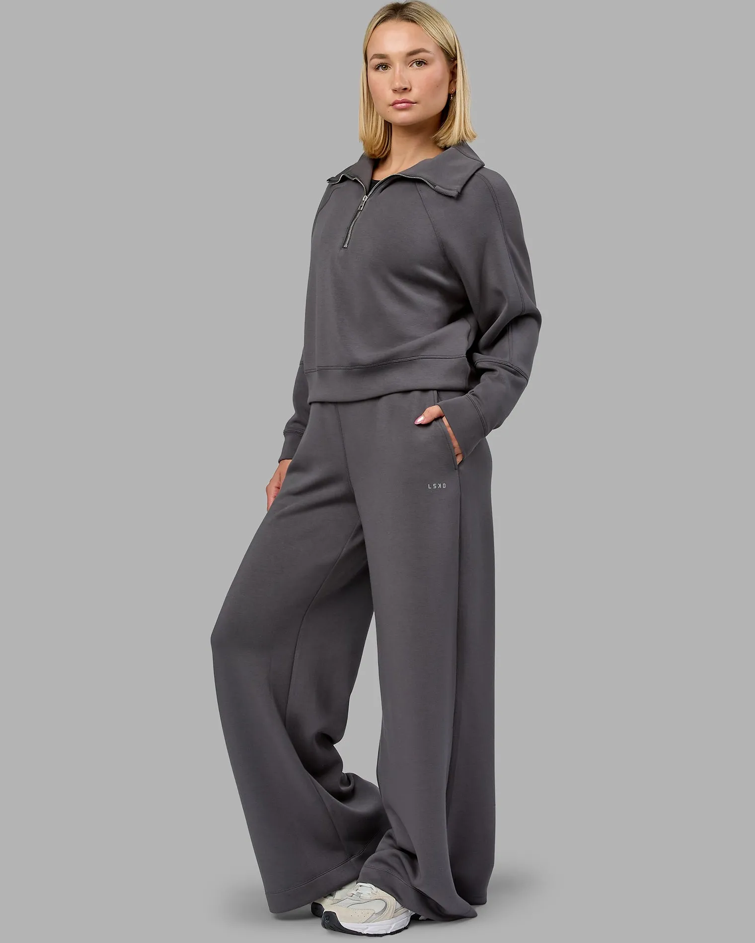 elevate-softtouch-12-zip-sweat-QTlfDrPQ-6.webp Sale LSKD Elevate SoftTouch 1/2 Zip Sweater Asphalt