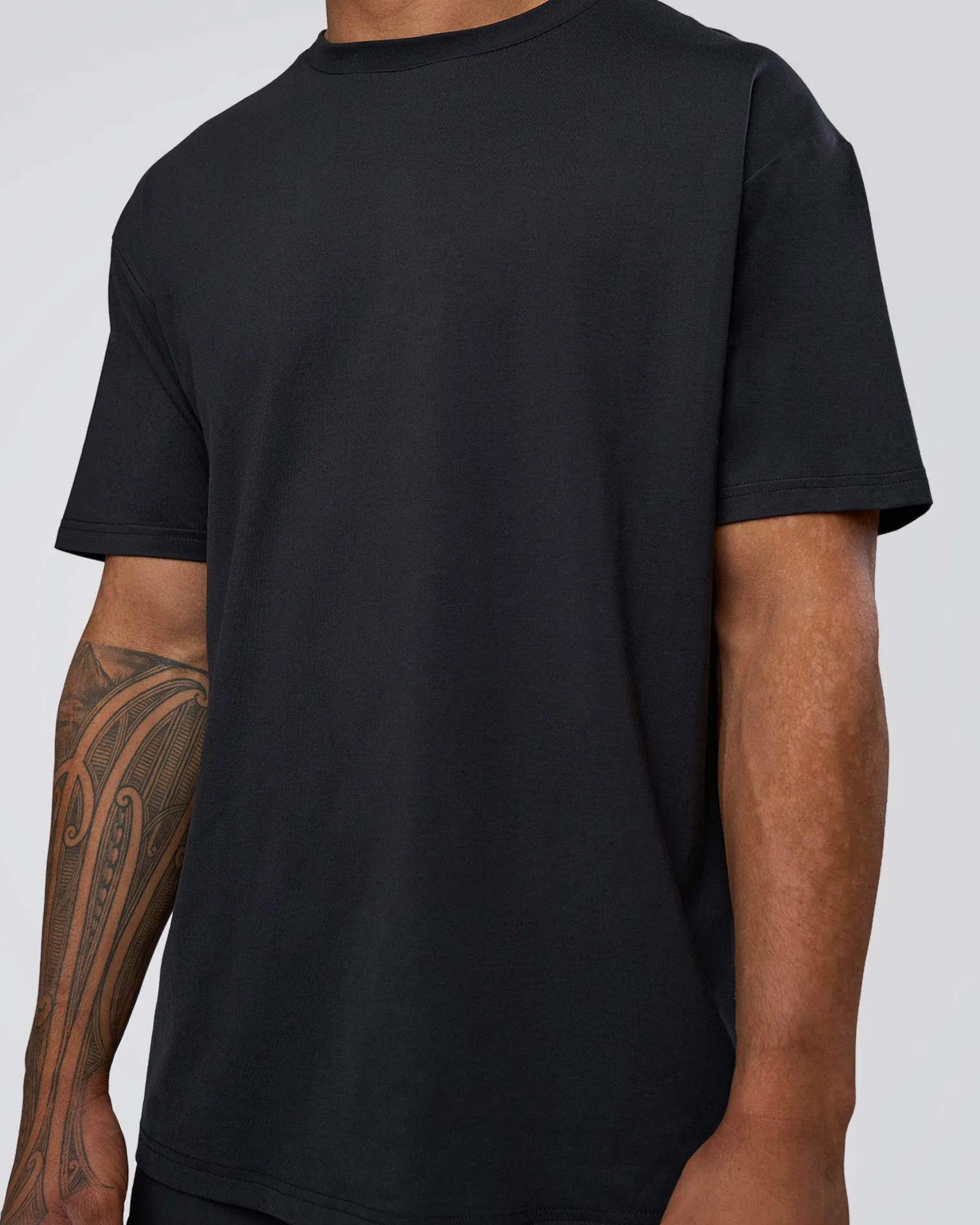 forever-effortlesstech-tee-dgnoihLr-6.webp Fashion LSKD Forever EffortlessTech Tee Black