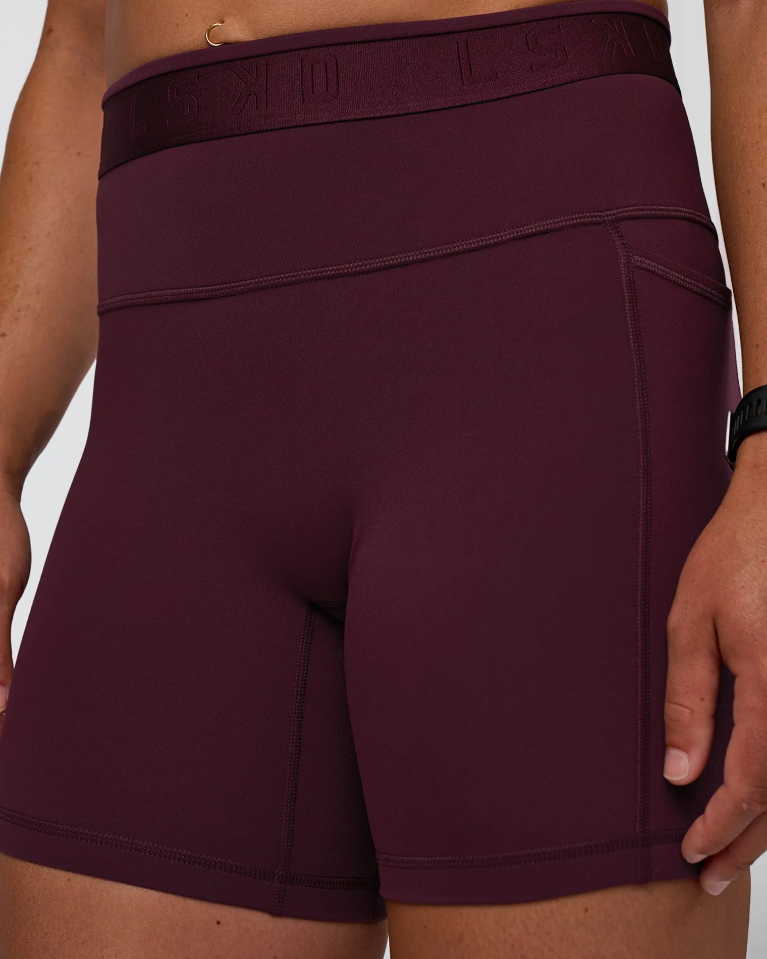 fusion-jacquard-high-rise-6quo-GLbavfKm-6.webp Outlet LSKD Fusion Jacquard High-Rise 6" Short Pockets Cherry Lacquer