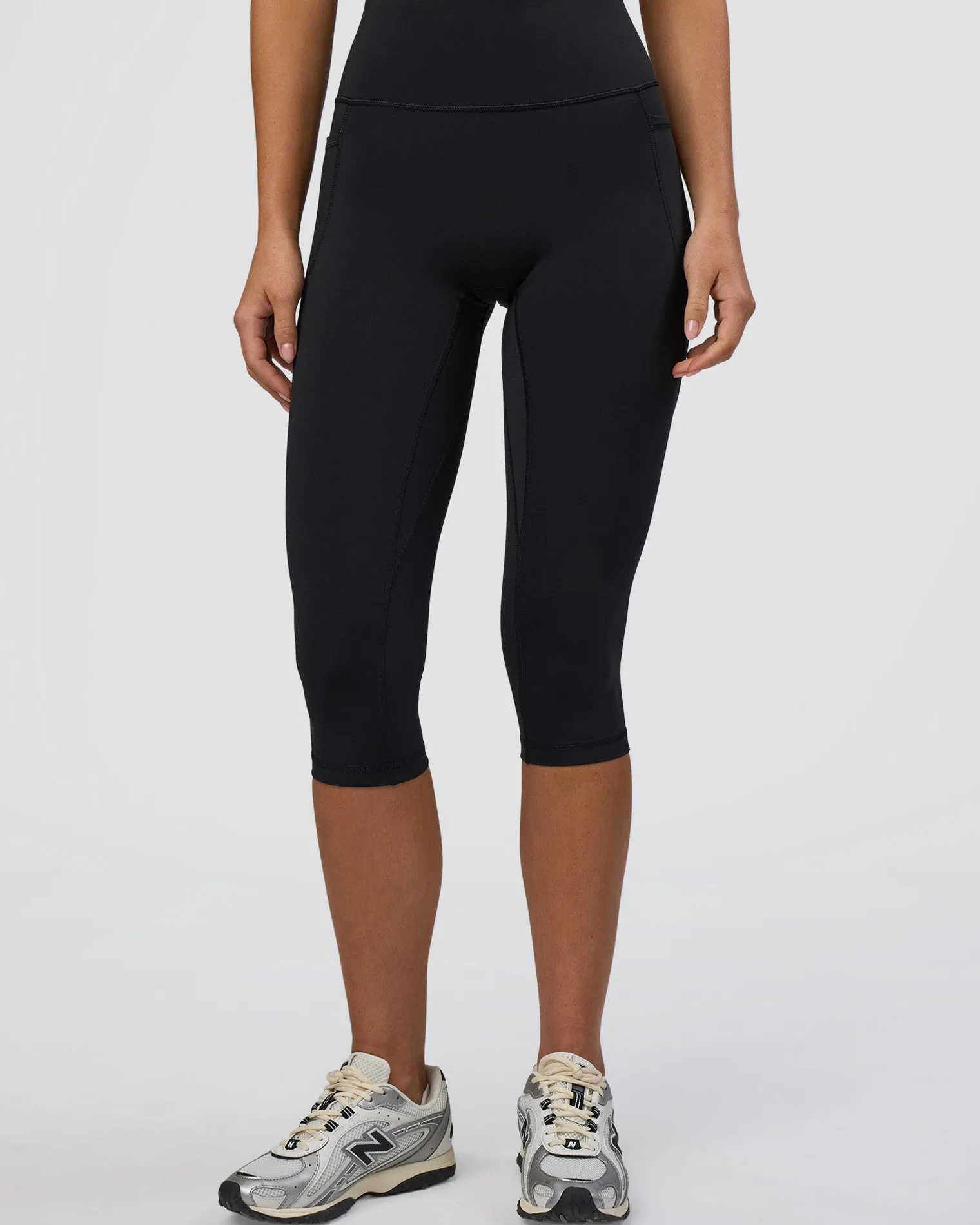 fusion-ultra-high-rise-34-legg-ITCdxcFY-6.webp Outlet LSKD Fusion Ultra High-Rise 3/4 Legging Pockets Black