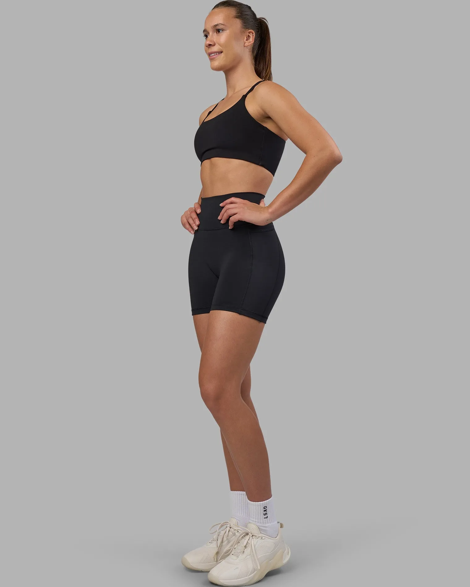 fusion-v-contour-ultra-high-ri-jEBCzzlL-2.webp Sale LSKD Fusion V-Contour Ultra High-Rise 4” Short Pockets Black