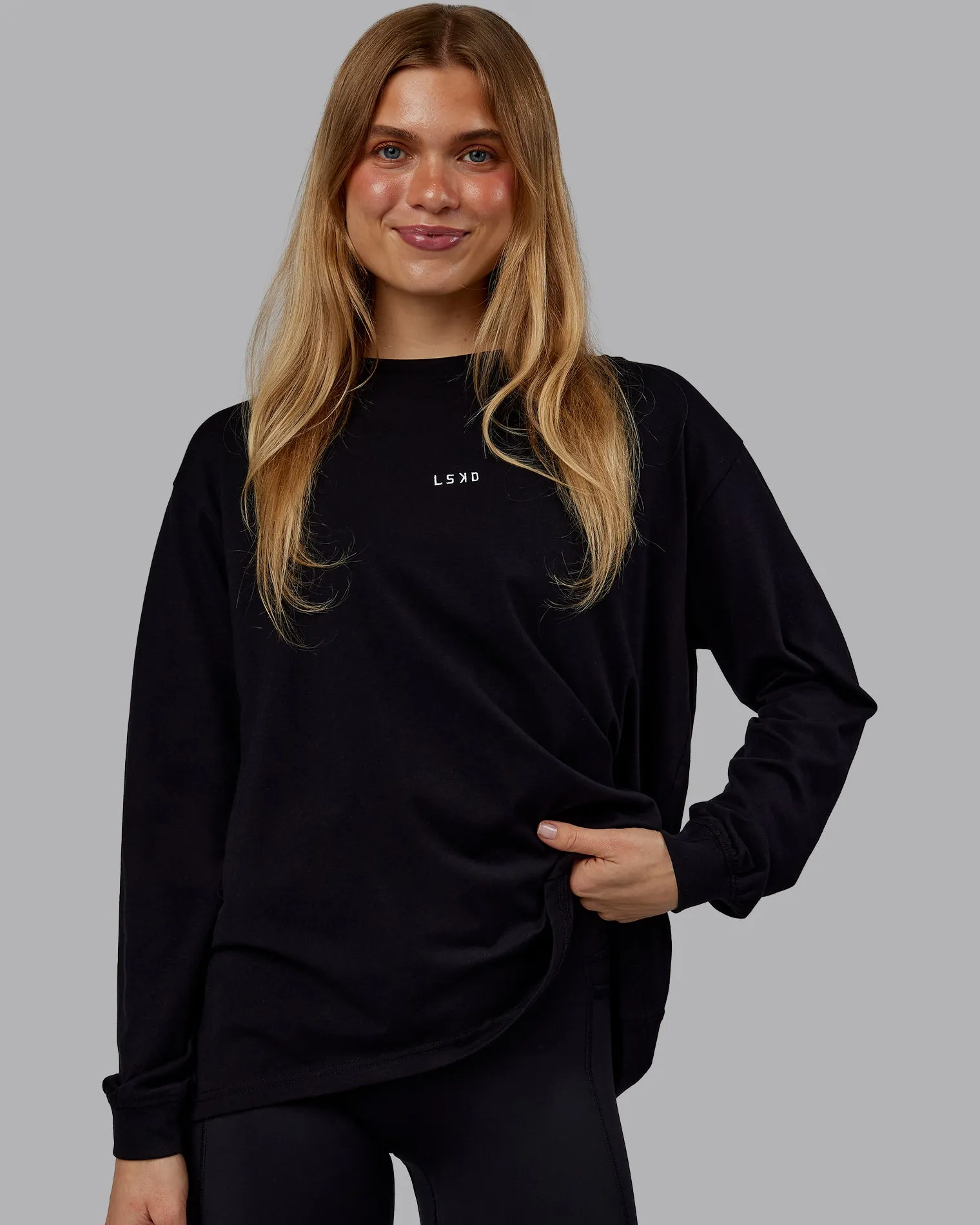 go-to-long-sleeve-flxcotton-ov-OgdOXYsX-0.webp Clearance LSKD Go-To Long Sleeve FLXCotton Oversized Tee Black White
