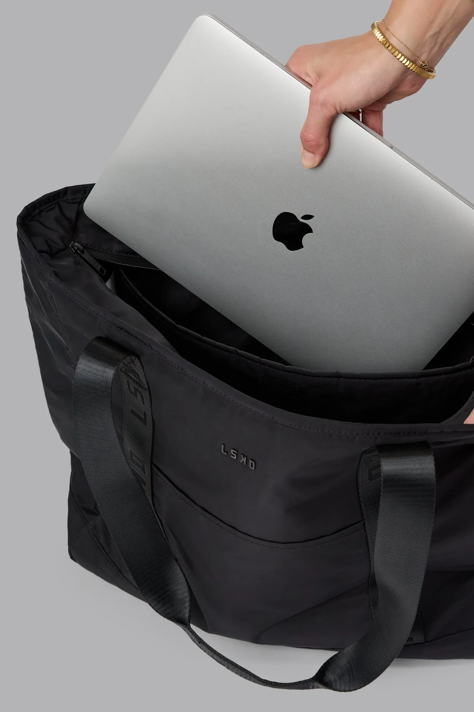 go-to-tote-xQEPNPFX-7.webp Discount LSKD Go-To Tote Black