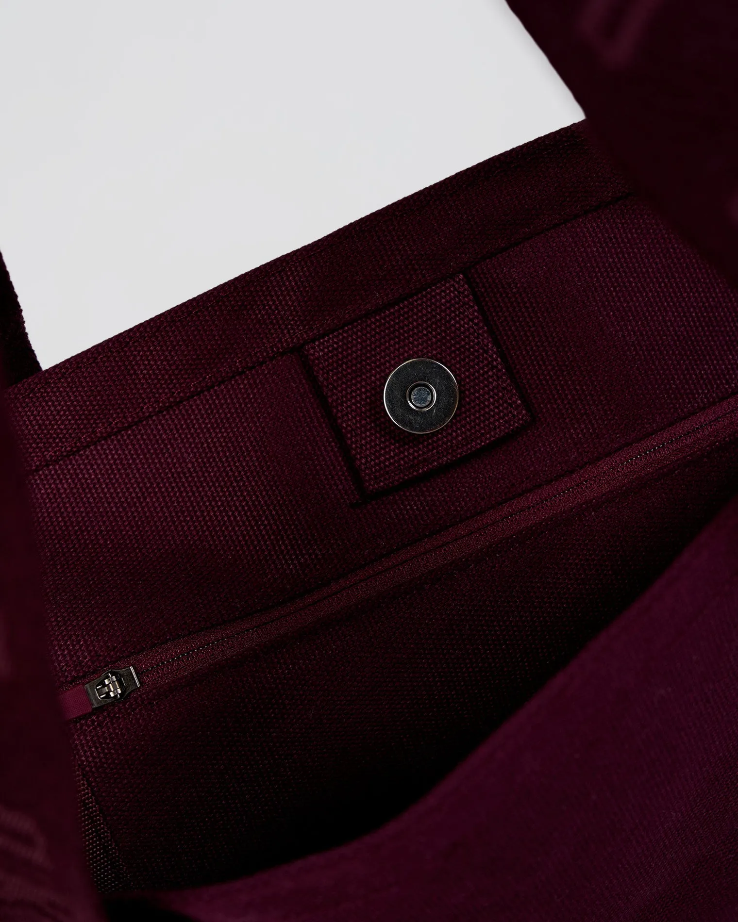 hold-it-all-canvas-tote-bEvYCYRR-1.webp Discount LSKD Hold It All Canvas Tote Cherry Lacquer