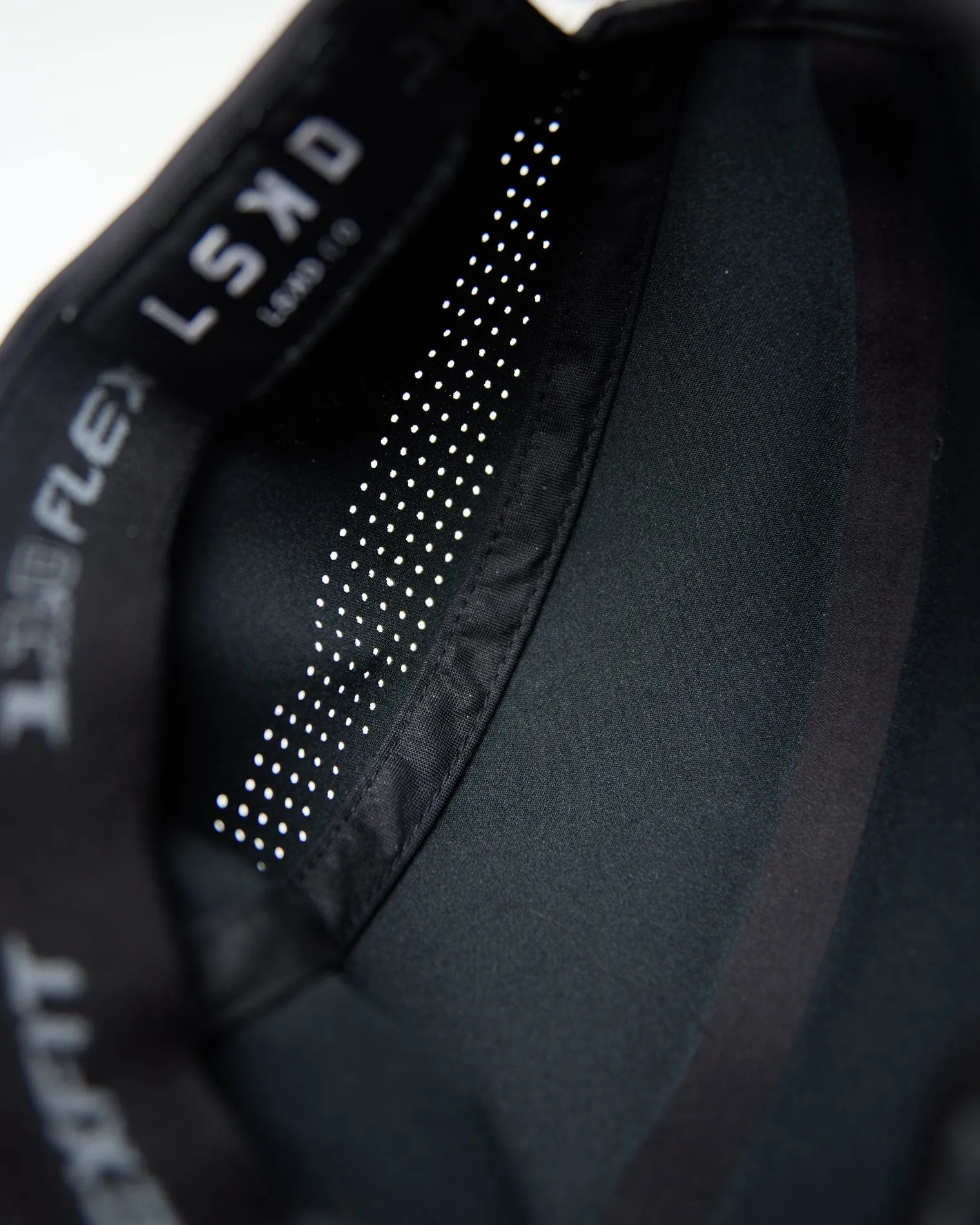 hybrid-performance-cap-KsMVpRDK-4.webp Outlet LSKD Hybrid Performance Cap Black