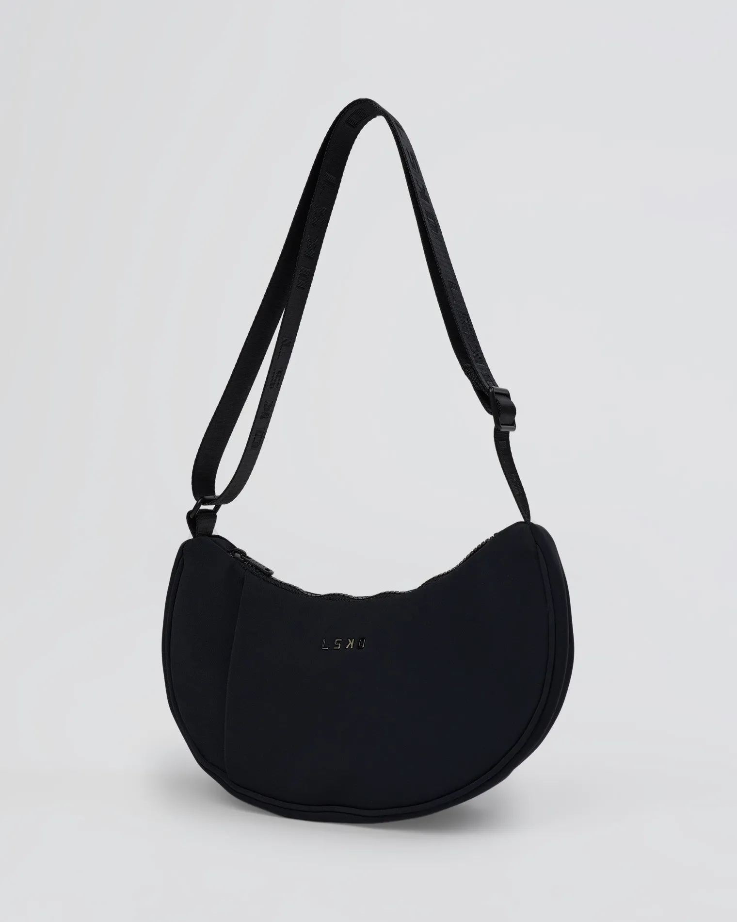 infinite-shoulder-bag-rQGYLiSt-1.webp New LSKD Infinite Shoulder Bag Black