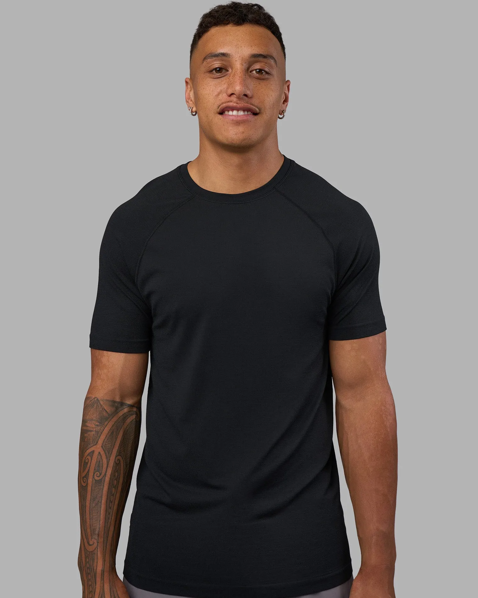 mens-aeroflx-seamless-tee-xfnhXpVU-0.webp Clearance LSKD Mens AeroFLX+ Seamless Tee Black Marl