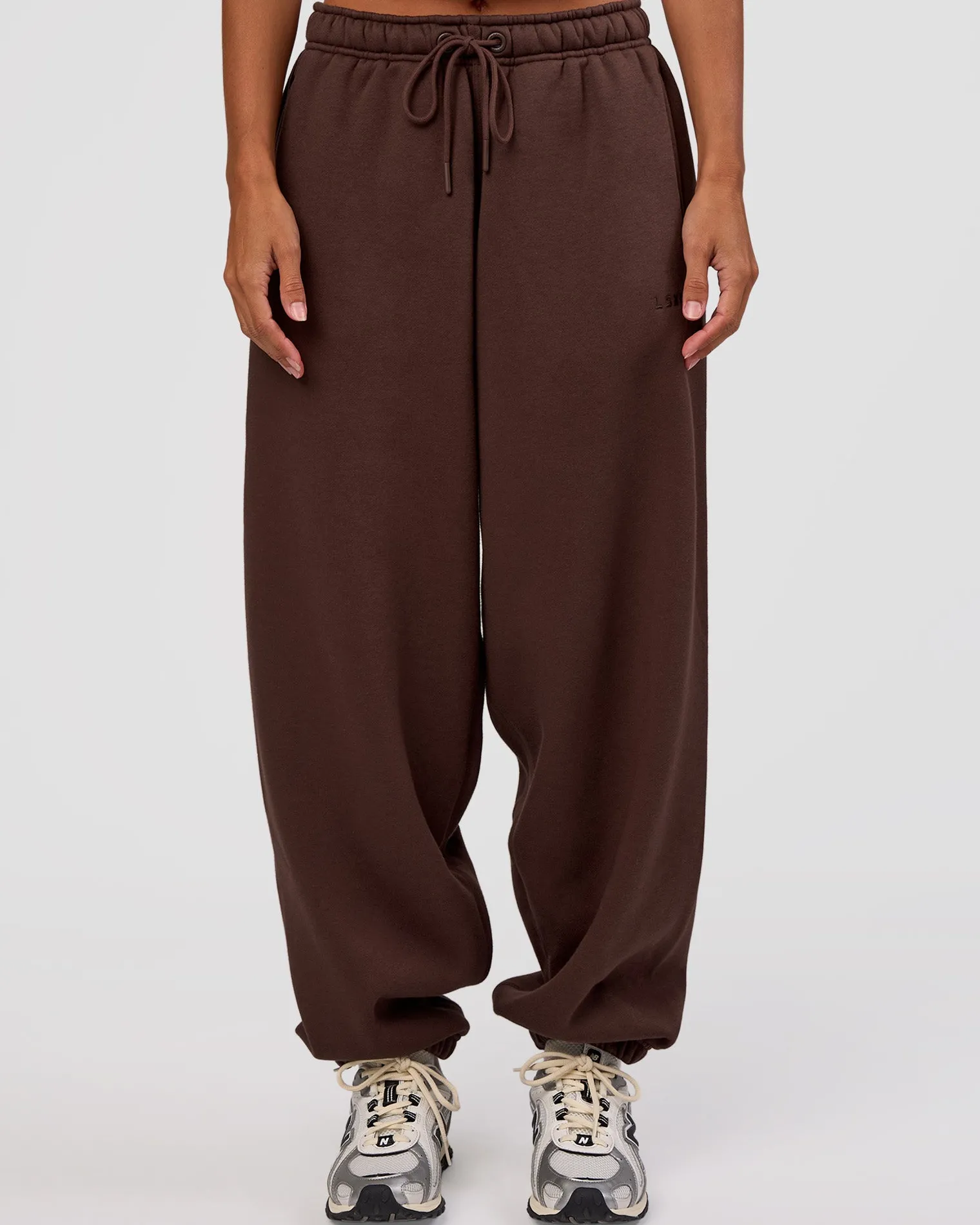 mvp-oversized-slouchy-fit-trac-atrrIimQ-5.webp Hot LSKD MVP Oversized Slouchy Fit Track Pant Hot Chocolate