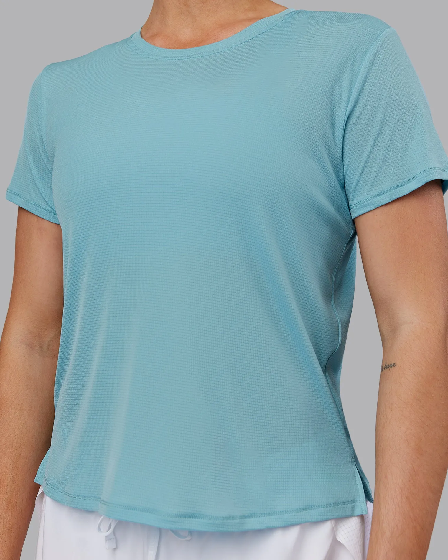 pace-running-tee-hpNpwqaL-4.webp Online LSKD Pace Running Tee Retro Blue White