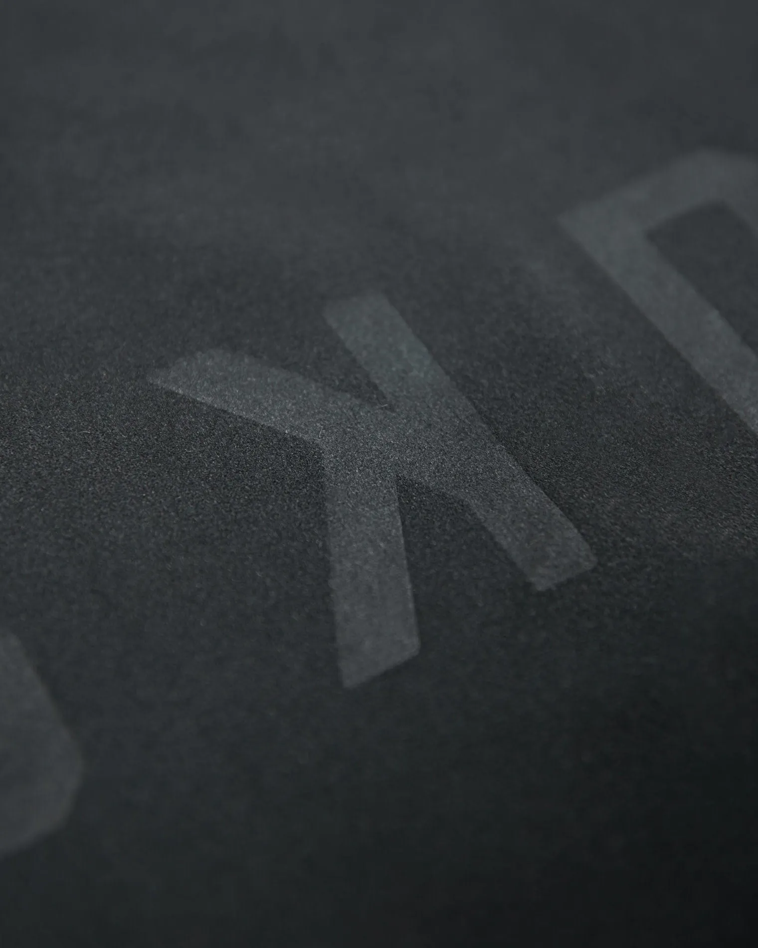 perform-microfibre-lightweight-dvaTgYwm-3.webp New LSKD Perform Microfibre Lightweight Towel Medium Black