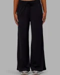 restore-cloudflx-wide-leg-pant-ZOrbdxrw-0.webp