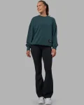 segmented-oversized-sweater-wNfsayNb-0.webp