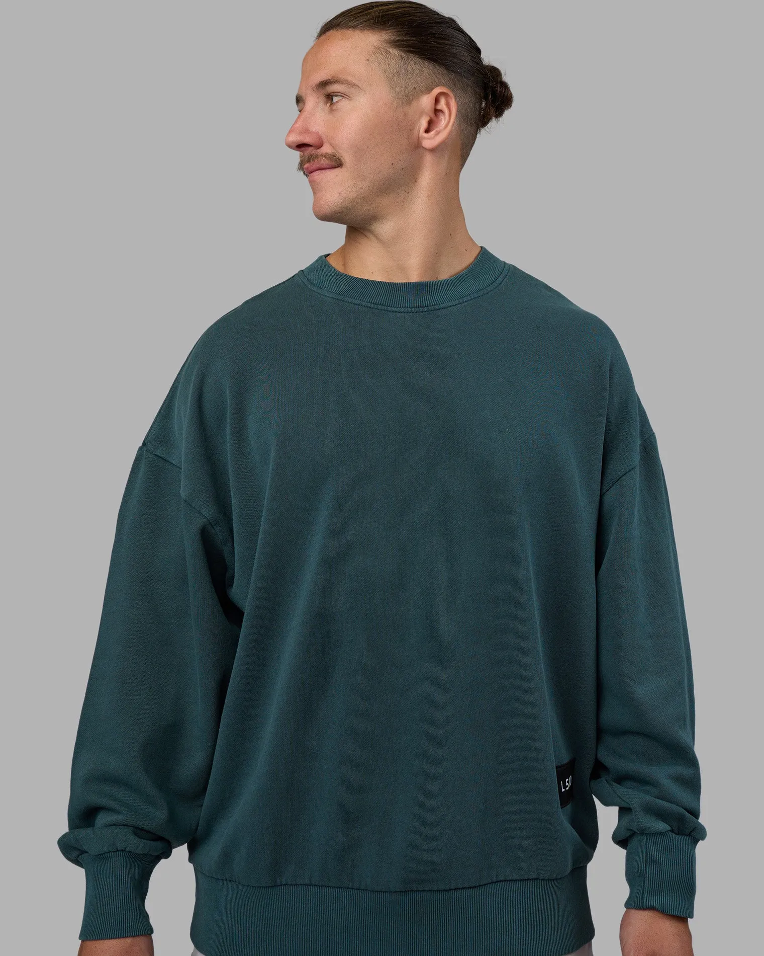 segmented-oversized-sweater-wNfsayNb-3.webp Sale LSKD Segmented Oversized Sweater Abyssal