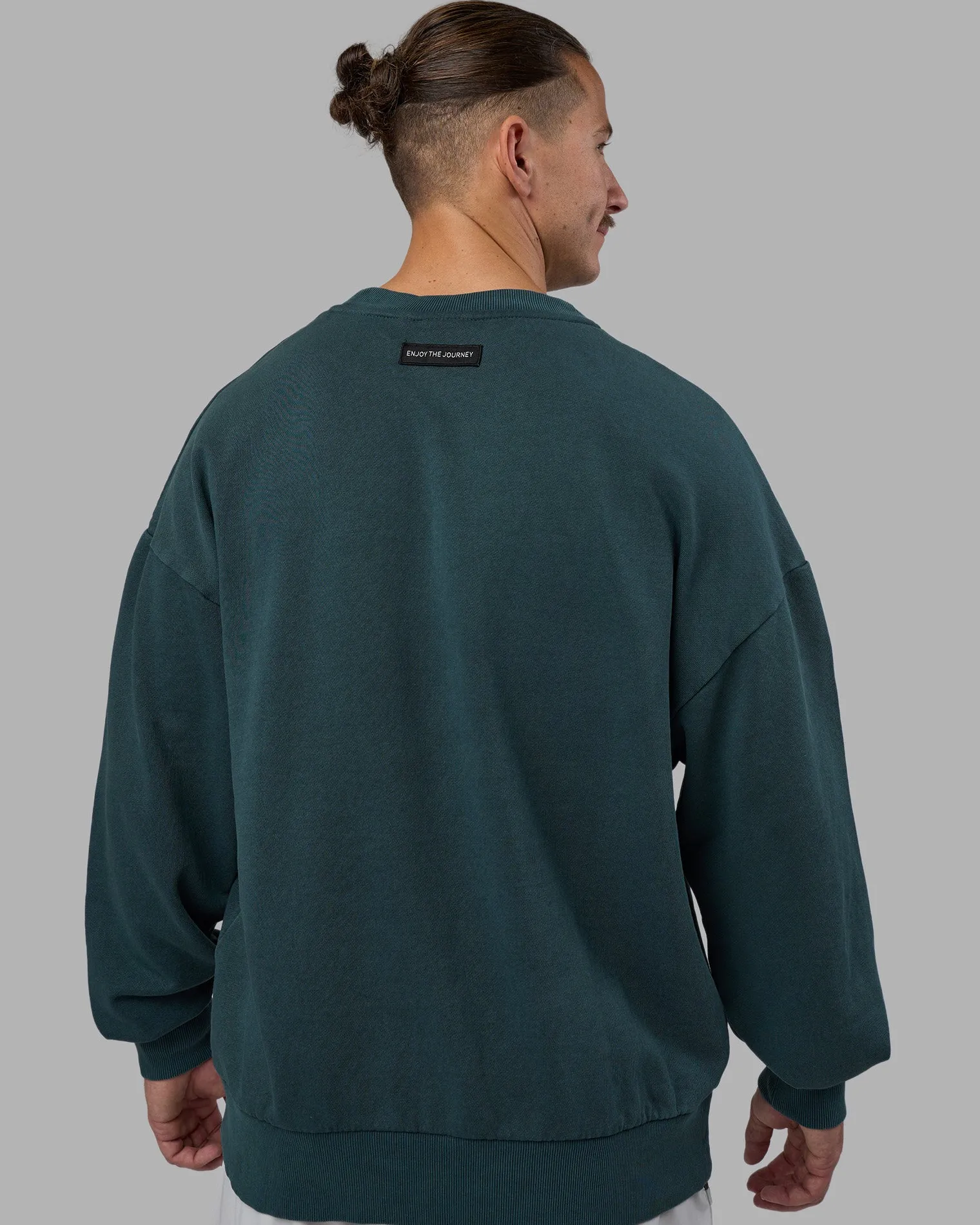 segmented-oversized-sweater-wNfsayNb-6.webp Sale LSKD Segmented Oversized Sweater Abyssal