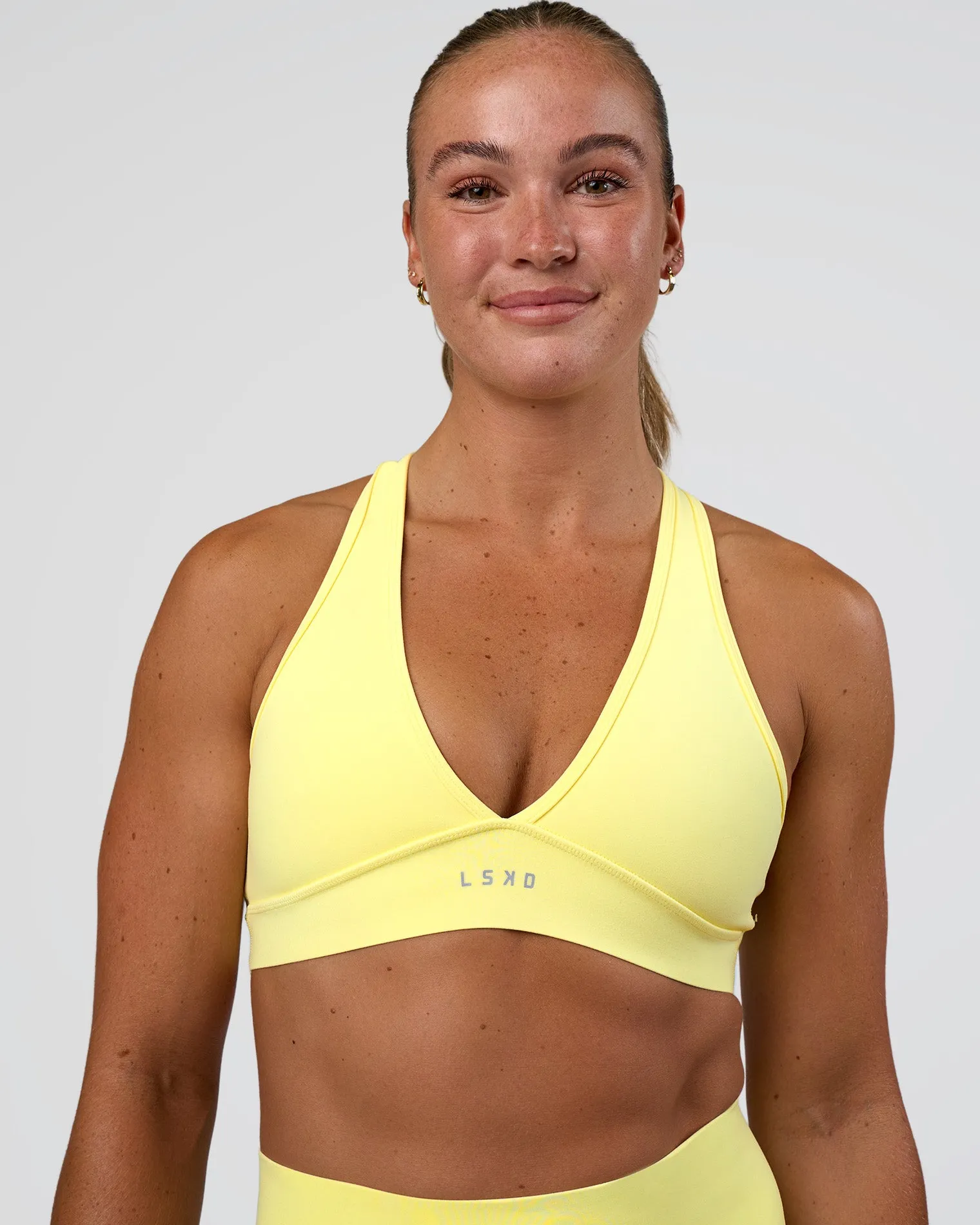 stamina-rise-sports-bra-dihFLhDG-3.webp Sale LSKD Stamina Rise Sports Bra Yellow Fizz