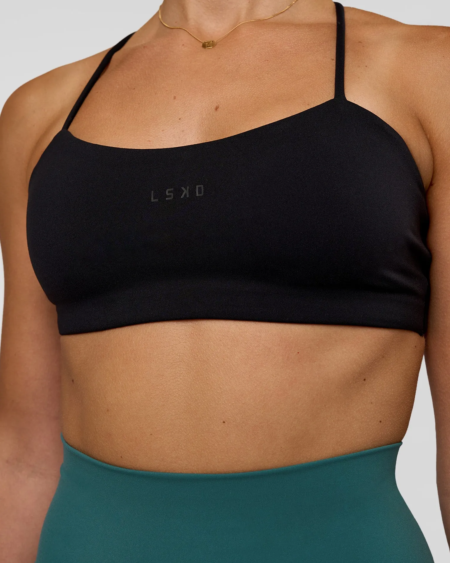 twister-sports-bra-HexJAMIs-4.webp Discount LSKD Twister Sports Bra Black
