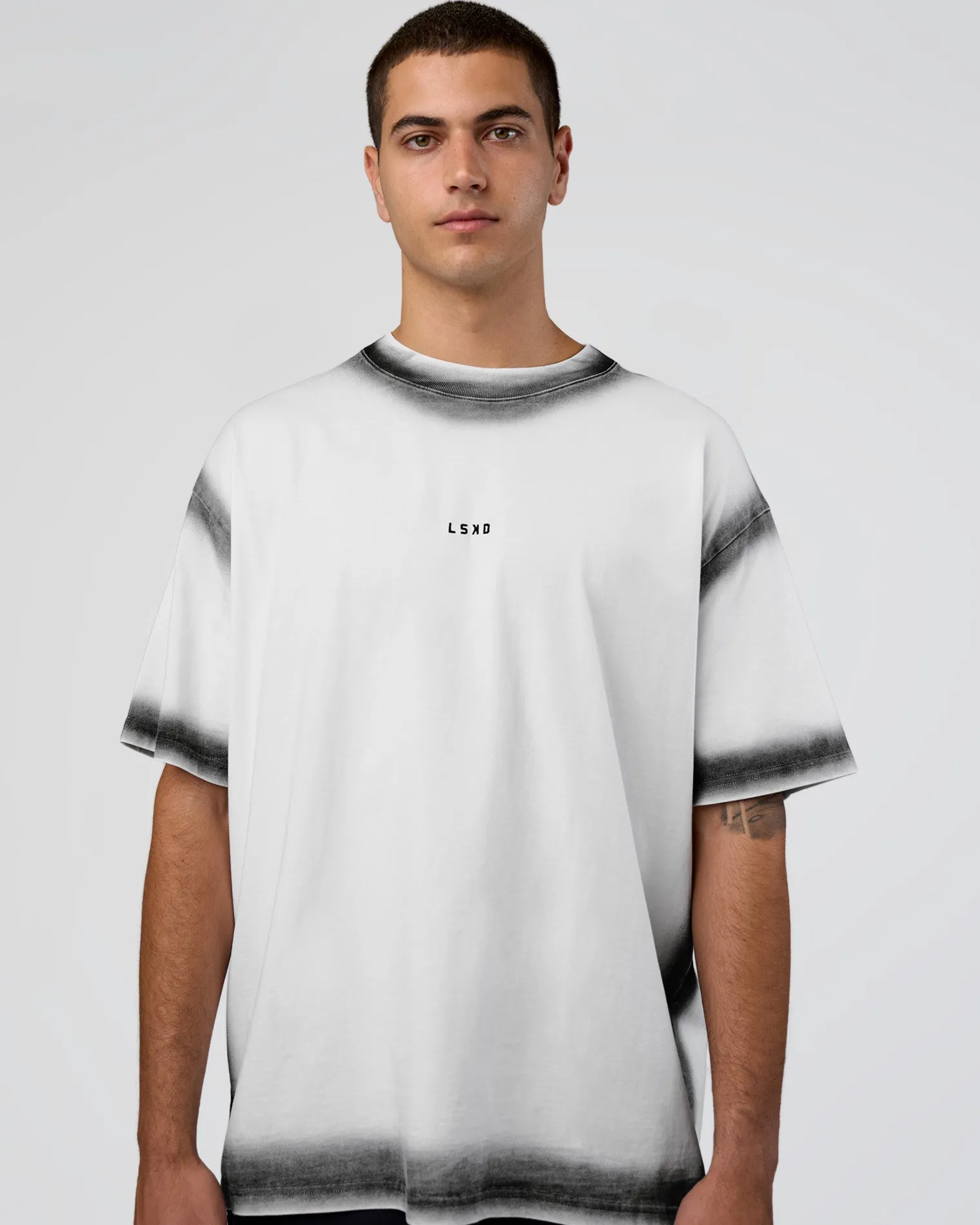 urban-blur-heavyweight-unisex-mYuSwEFs-0.webp Outlet LSKD Urban Blur Heavyweight Unisex Oversized Tee White Black