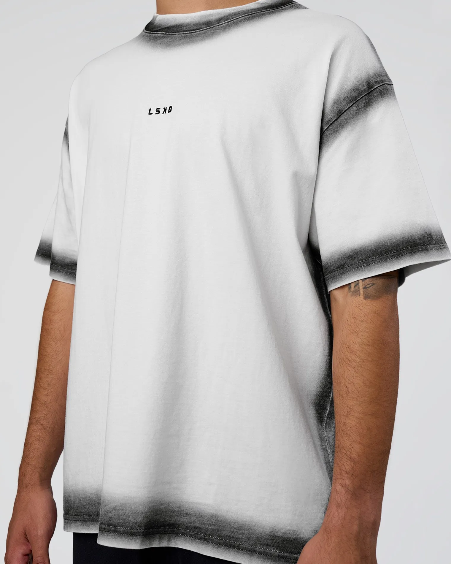 urban-blur-heavyweight-unisex-mYuSwEFs-3.webp Outlet LSKD Urban Blur Heavyweight Unisex Oversized Tee White Black