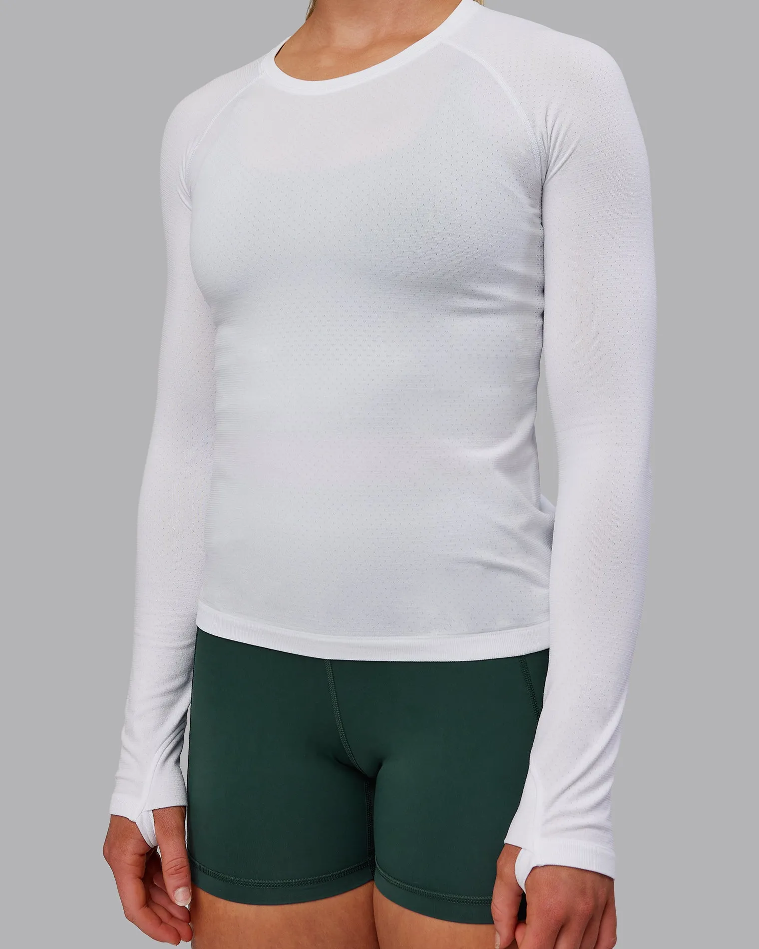womens-aeroflx-seamless-long-s-HRtzwIwL-3.webp Outlet LSKD Womens AeroFLX+ Seamless Long Sleeve Tee White/White