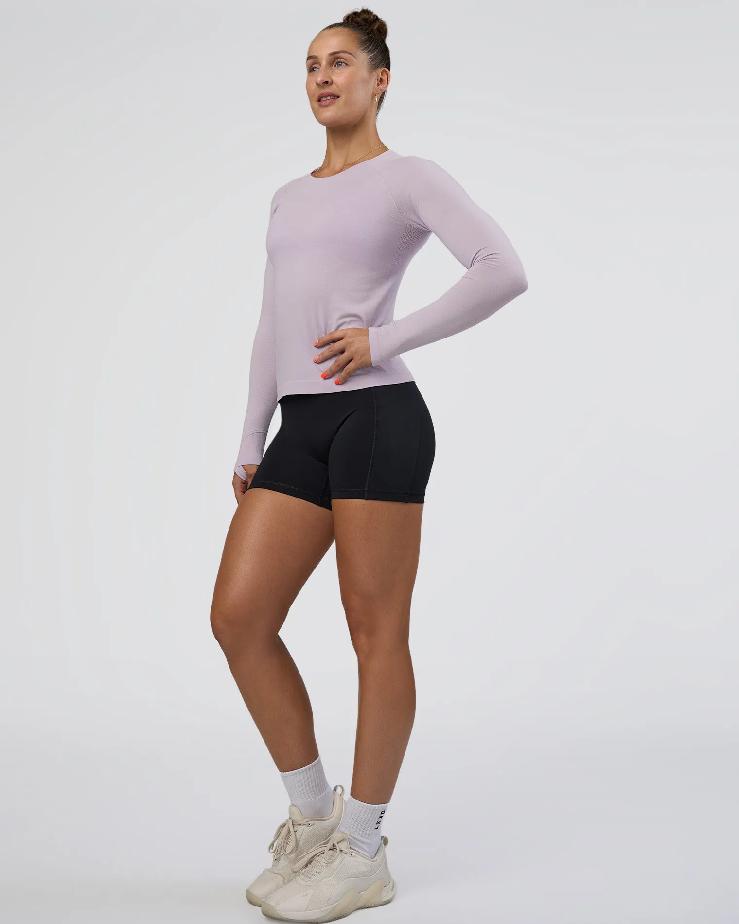 womens-aeroflx-seamless-long-s-IOIRkgEl-4.webp Online LSKD Womens AeroFLX+ Seamless Long Sleeve Tee Fair Orchid/Fair Orchid